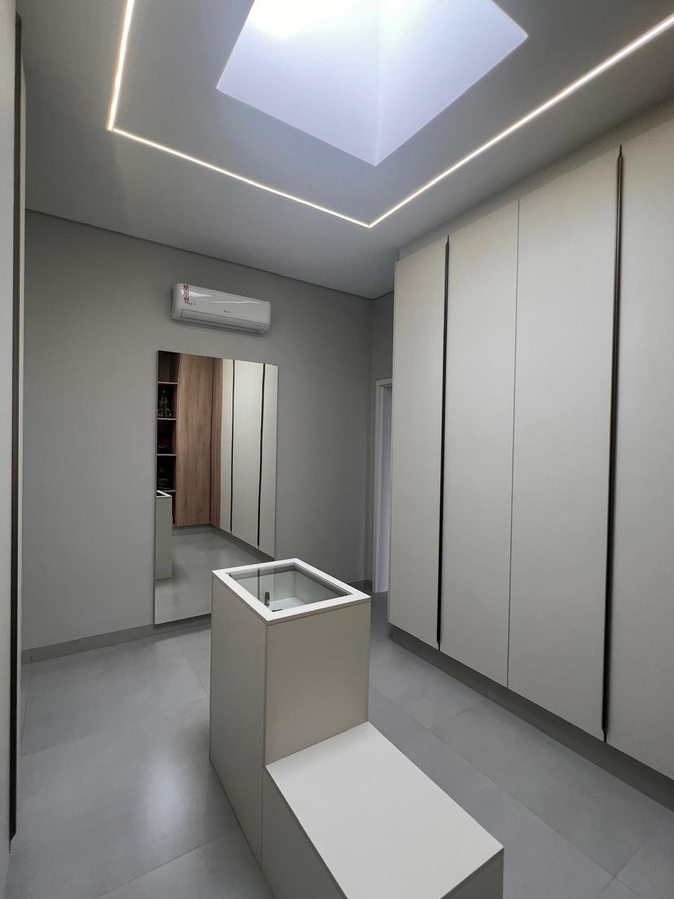 Closet com iluminação